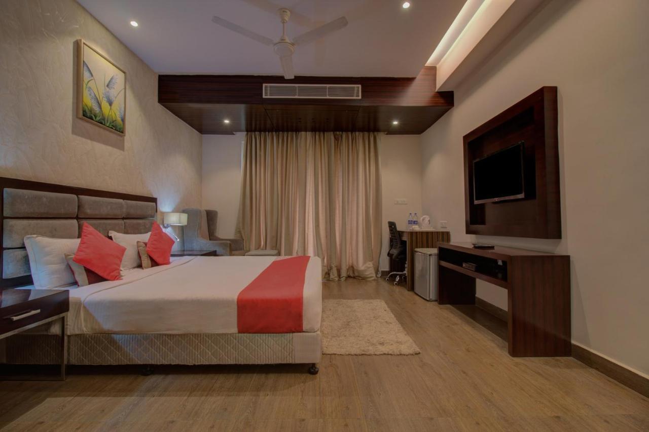 Oyo 3575 The Wave International Hotel Jamshedpur Esterno foto