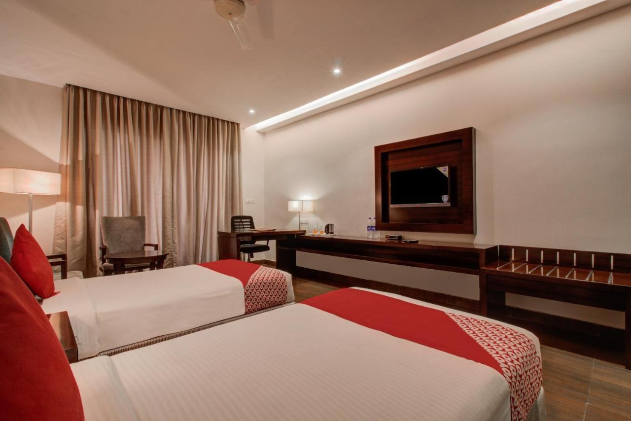 Oyo 3575 The Wave International Hotel Jamshedpur Esterno foto